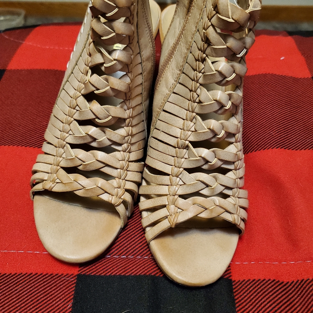 HIGH HEEL ANKLE BOOTIES